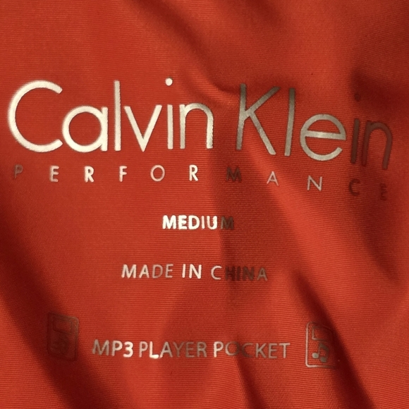 Calvin Klein Performance NWOT puffer vest  sz M.  M66T - Picture 3 of 4